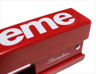 Supreme - シュプリーム　ホチキス　Supreme Swingline Stapler 210.jpg