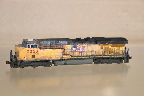 KATO 176-8912 Invecchiato Union Pacific Up Ge ES44AC Diesel Locomotiva 5353 Nv - Foto 2 di 9