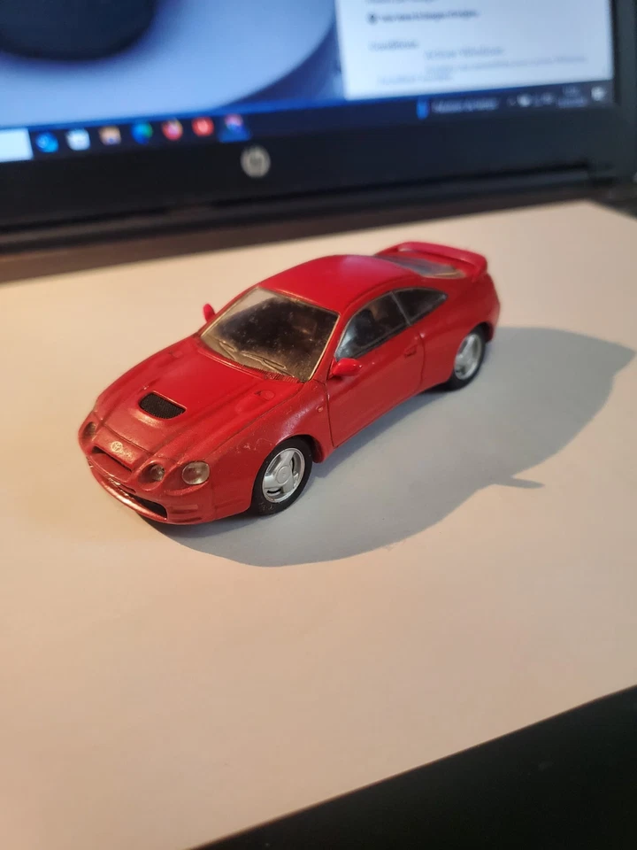 DELPRADO 1/43 TOYOTA CELICA DE 1998 ROUGE TRES BON ETAT - Photo 1/1