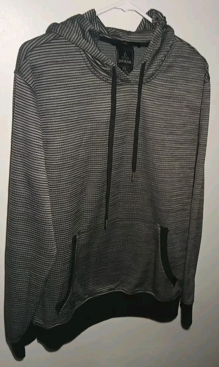 Prana Hoodie Men's XL Pullover Gray Lightweight Hoodie Outdoor Hiking Casual
Opens in a new window o