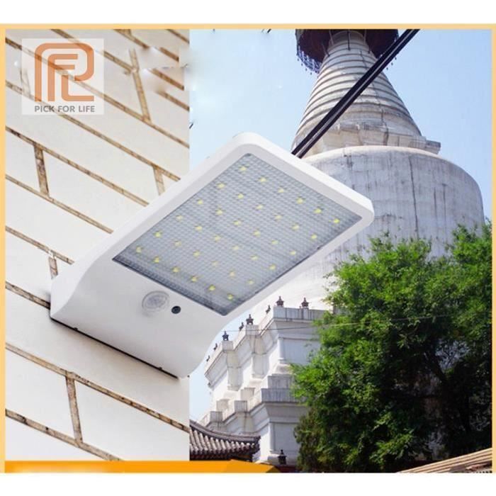 Lampe solaire 36 LED pour baliser votre terrasse et sécuriser l'entrée de nuit