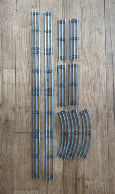 Vintage Lionel Train Track Lot Of 9 3 Rail System Straight & Curved 36''