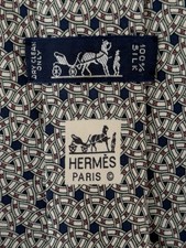 Hermes Tie 7633 TA.    FREE SHIPPING    Silk 100 . Authentic .
