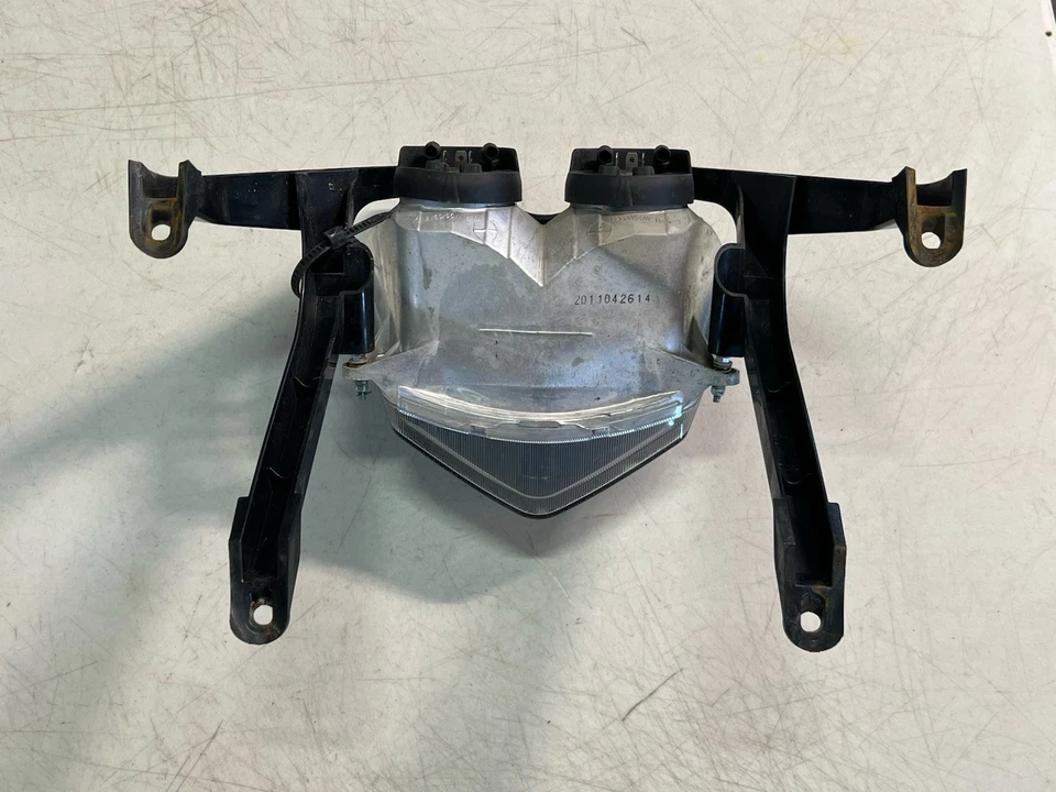 YAMAHA NYTRO FX R-TX HEAD LIGHT HEADLIGHT MOUNT FRAME - Image 3 of 4
