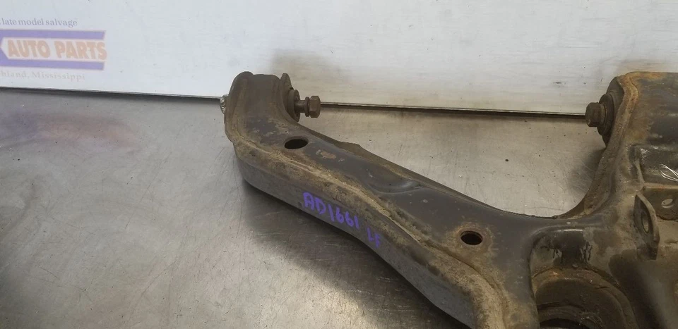 Chevy Tahoe 1996 brazo de control inferior conductor delantero izquierdo 5,7 L 4x4 4x4 Foto 4 de 4