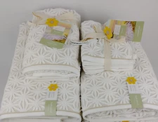 Peri Home 2 Bath & 2 Hand Towels & 4  Washcloths Saromi Jacquard Linen Star