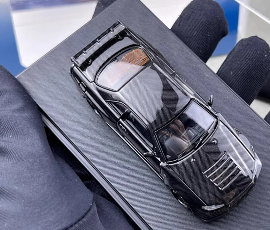 Fuji 1:64 Black Carbon Skyline GTR R34 Nismo Z-Tune Car