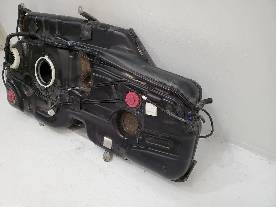 2004-2010 TOYOTA SIENNA Fuel Tank FWD 20 Gal 7700108060 04-10       - Image 3 of 4