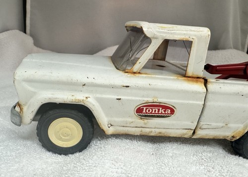 Vintage Tonka 9 inch Jeep Wrecker Tow Truck Pressed Steel 1970s - Picture 2 of 13