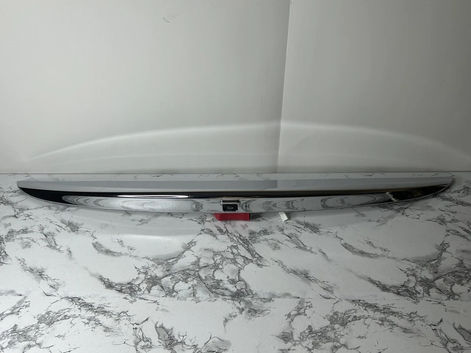 09-2013 INFINITI G37 cupé 2 puertas maletero trasero con cámara cromo moldura bisel tapa Foto 2 de 4