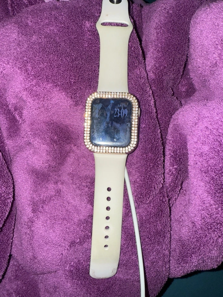 APPLE Watch SE 40mm Polarstern, Foto 1 von 2