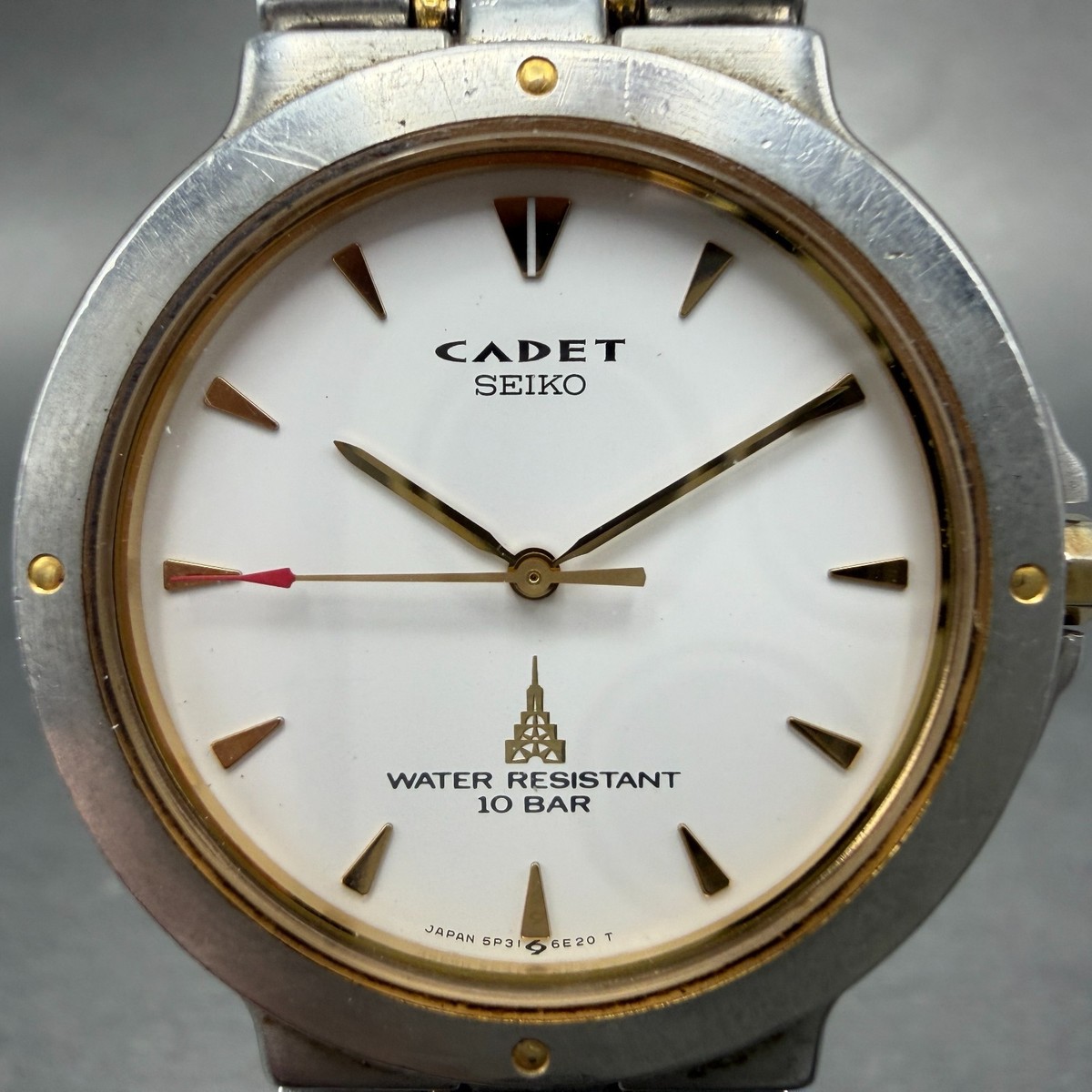 あ！SEIKO CADET クォーツ 腕時計 コンビカラー Seiko Cadet Watch Men 34mm White Dial Two Tone Round 5P31-6C50 New