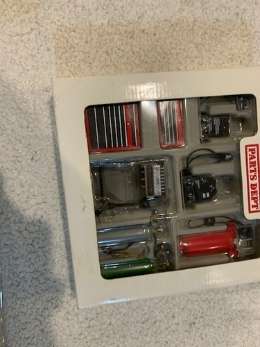 Set D'outils De Garage GMP – Échelle 1/18 – Miniature Collection