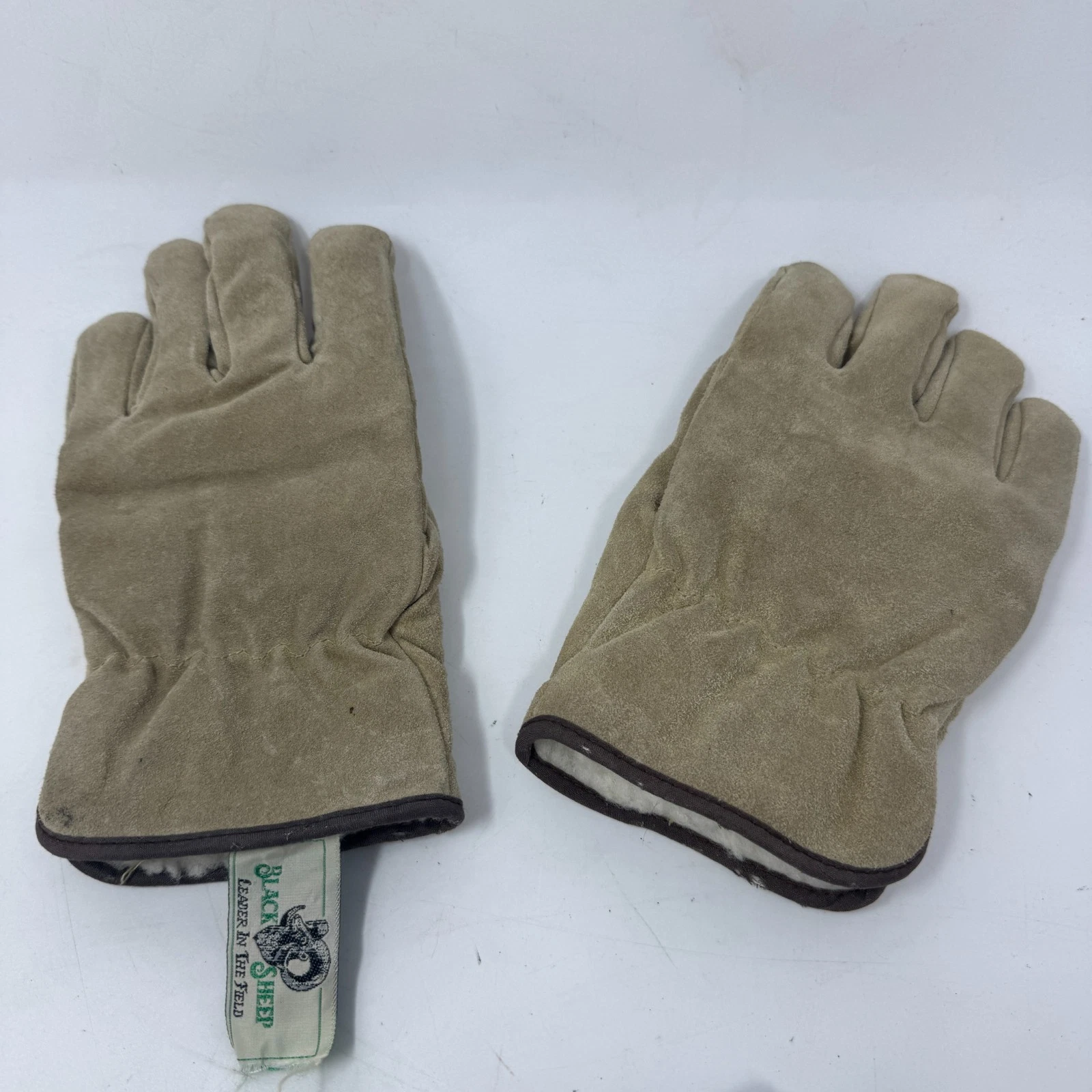 Rare Vintage Leader In The Field Black Sheep Medium Sheep Wool Gloves