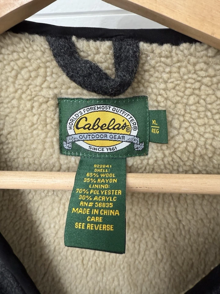 Cabela’s Mens Vest XL Grey Wool Blend Sherpa Lined Full Zip Pockets Outdoors - Image 2 of 3