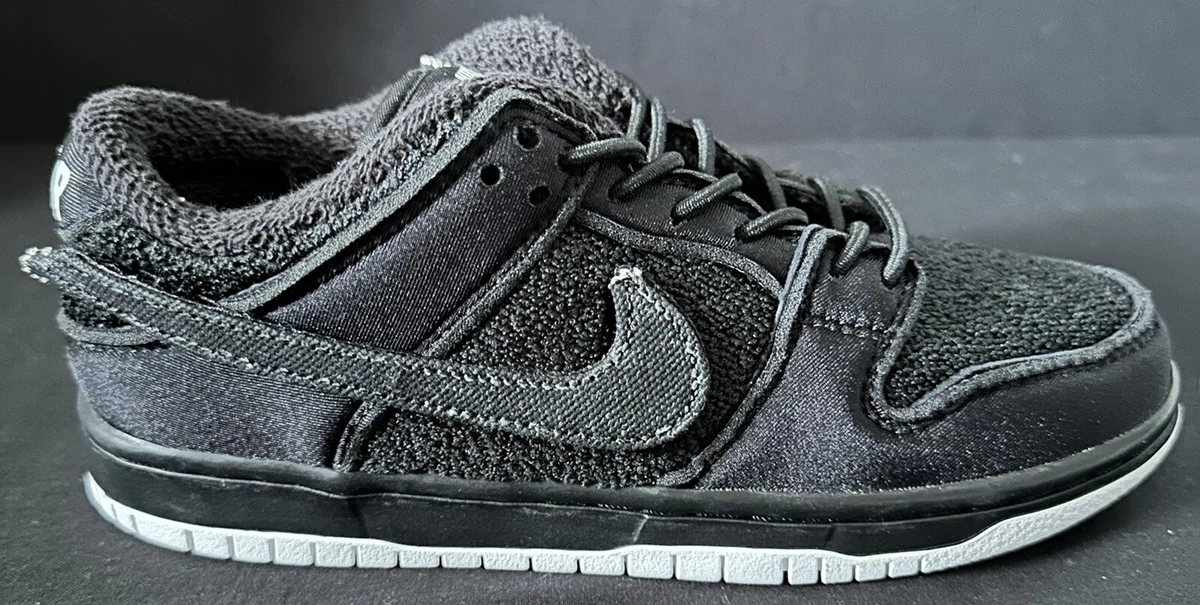 Nike Gnarhunters x Dunk SB Low Black for Sale | Authenticity