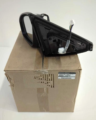 New OEM Genuine Nissan LH Door Mirror 2020-2024 Sentra Signal 96302-6LB1A 