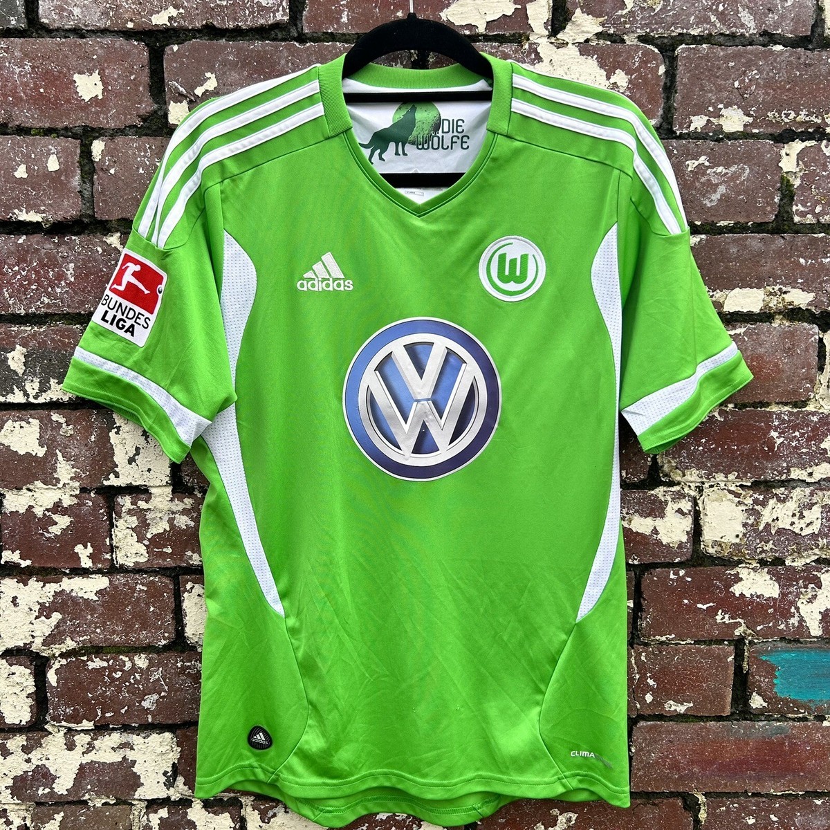Wolfsburg 2011-12 Home Football Shirt DIEGO 28 Genuine Classic