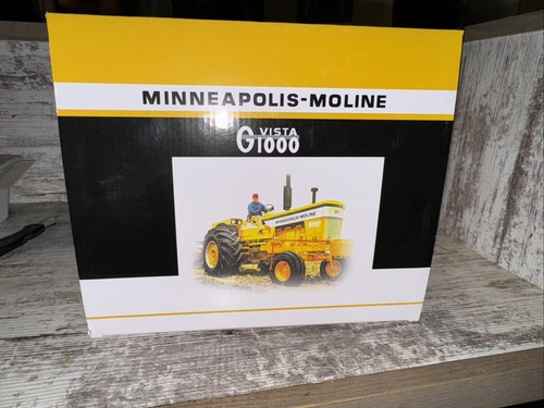Minneapolis Moline G-1000 Vista 2WD Wide Front, Rear Duals 1/16 Scale Spec Cast - Picture 9 of 15