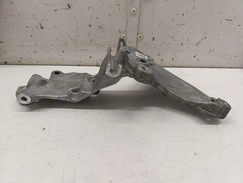 MERCEDES-BENZ GLB X247 Klimakompressorhalterung A2821508000 1.33 2024 30621774