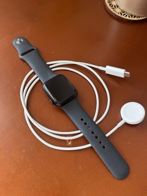 Apple Watch SE (2nd Generation) GPS Cellular, 40mm, Aluminum, Black,
