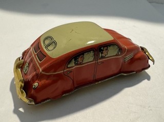 Rare Huki Volkswagen Splitwindow Beetle Tin WOW!! Western Germany