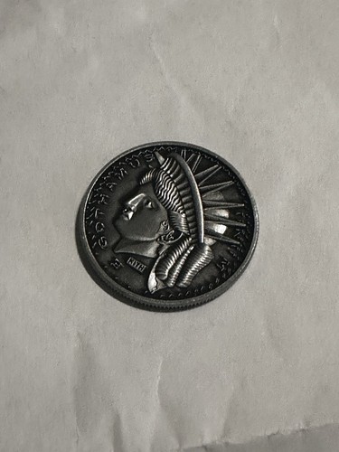 Batman X Kith 85th Anniversary Harvey Dent Two Face Coin - 第 5/8 張圖片