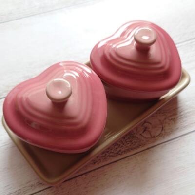 Le Creuset Heart Cocotte Putite Ramekin D'Amour Tray Set Rose