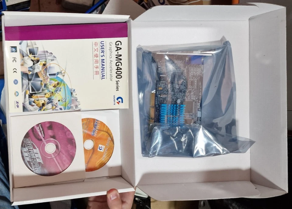 SCHEDA VIDEO GA-MG400 GIGABYTE MATROX G400 16MB AGP NUOVA IMBALLATA MANUALE CD - Immagine 2 di 3