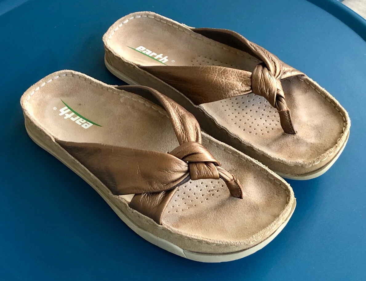 Earth cheap thong sandals
