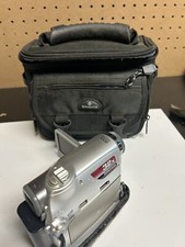 JVC Mini-DV Digital Video Camcorder 32x Optical Zoom GR-D350U Camera Only