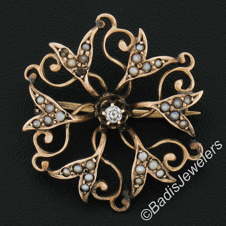 Broche prendedor antiguo victoriano de oro rosado de 9 k con diamantes y perlas semilla de 0,04 quilates Foto 2 de 4