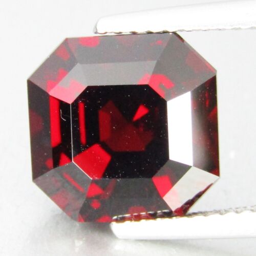 6.60Cts Natural Delightful Red Color Almandine Garnet 10mmAsscher Cut Loose Gem - Picture 2 of 3