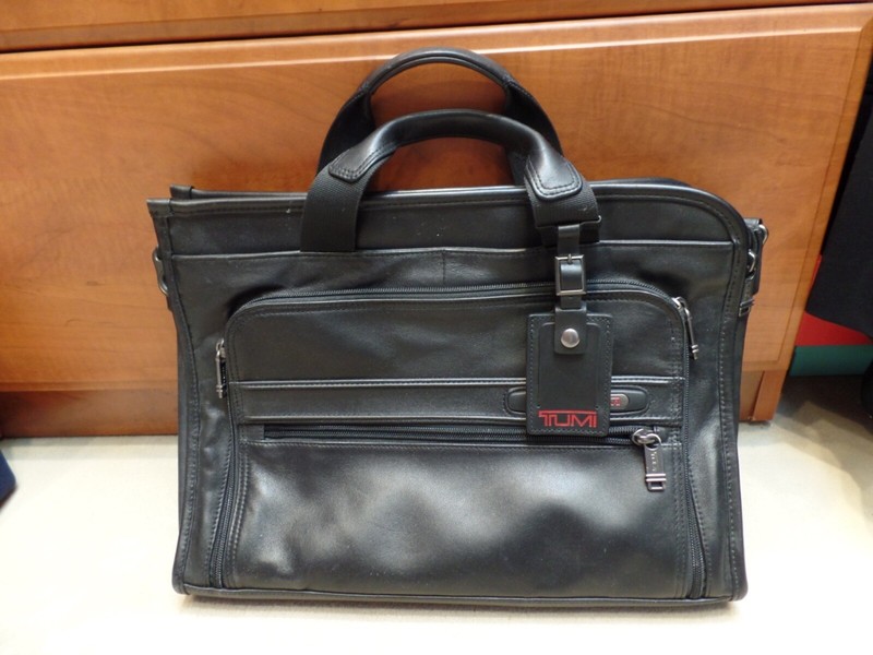 Tumi Organizer Computer Brief Case 15.5" x 11" x3.5" Accessory Bags - Black