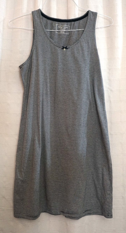 Nautica M striped navy sleeveless round neck knee length night gown