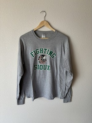 Vintage NORTH DAKOTA FIGHTING SIOUX UND LOGO T Shirt Size Large
