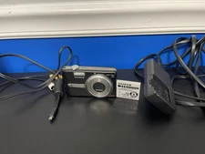 Fujifilm FinePix F480 8.2MP Y2K Digital Camera Tested + Charger, Battery