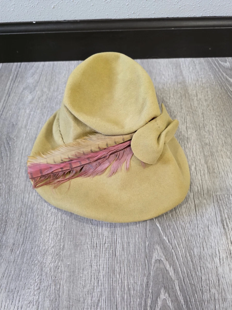 PERKY 1940s\' YELLOW FURRY FELT HAT + VEILING & FEATHERS Vintage 1940s BUCKET STYLED Yellow Orange Fur Felt Feather  main image 3