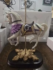 The House of Kronemann Carousel Collection Fountaine Piaffe