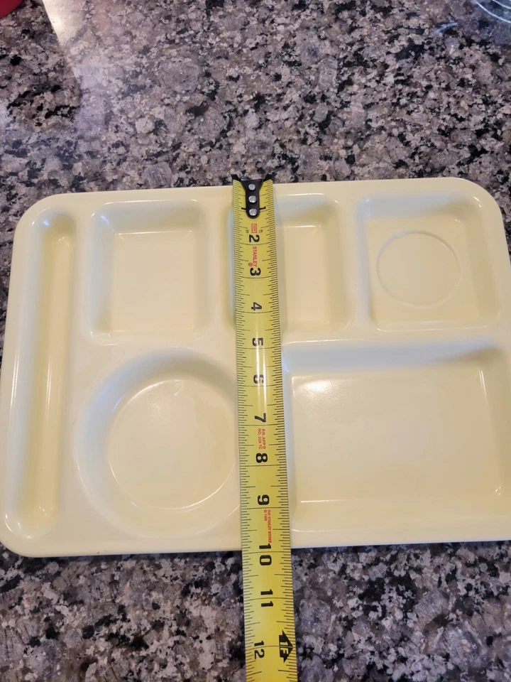 6 Arrowhead #1400 Divided School Church Lunch Trays Melamine Yellow 14" x 10" - Image 3 of 4