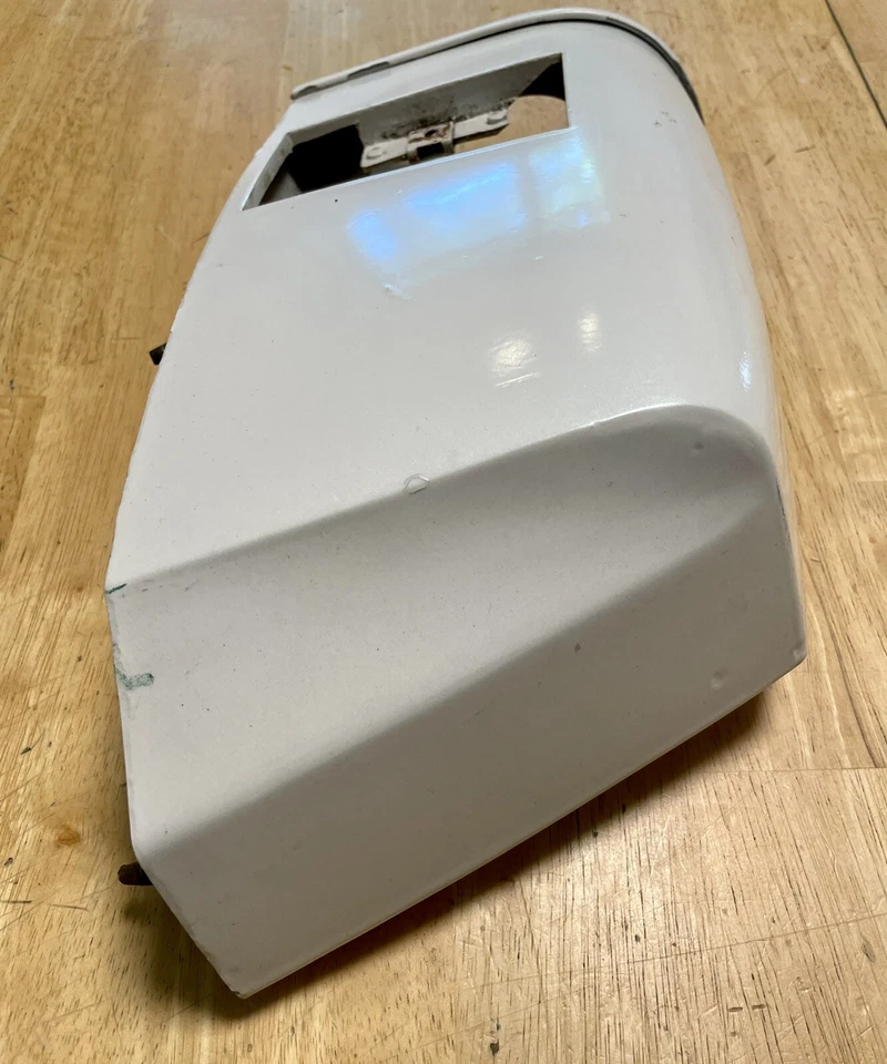 Extensión de panel trasero derecho Buick Riviera 1977 1978 GM OEM Foto 4 de 4