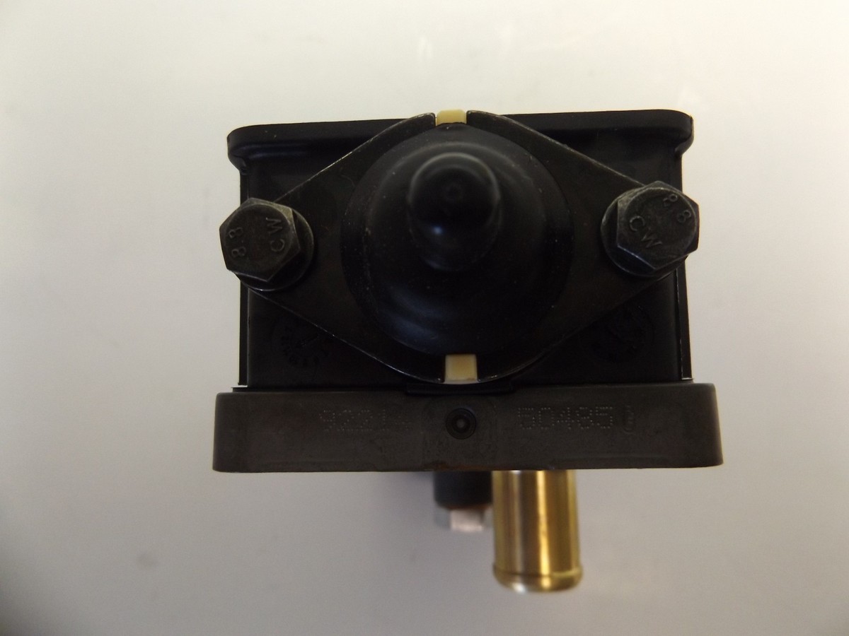 VOLVO EQUIPMENT 11195089 RECEIVER DRIER REGULATOR | eBay