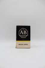 Allen-Bradley 871C-N30V50 Cylindrical Inductive Proximity Switch Prewired Cable