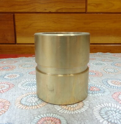 NOS Metso Main Frame Pin Bushing #1022130524 for HP200 Cone Crusher