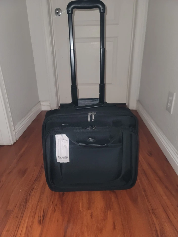 Solo Bryant Rolling Laptop Bag Black SIze Fits up to 17.3" Padded Computer Space - Image 2 of 4