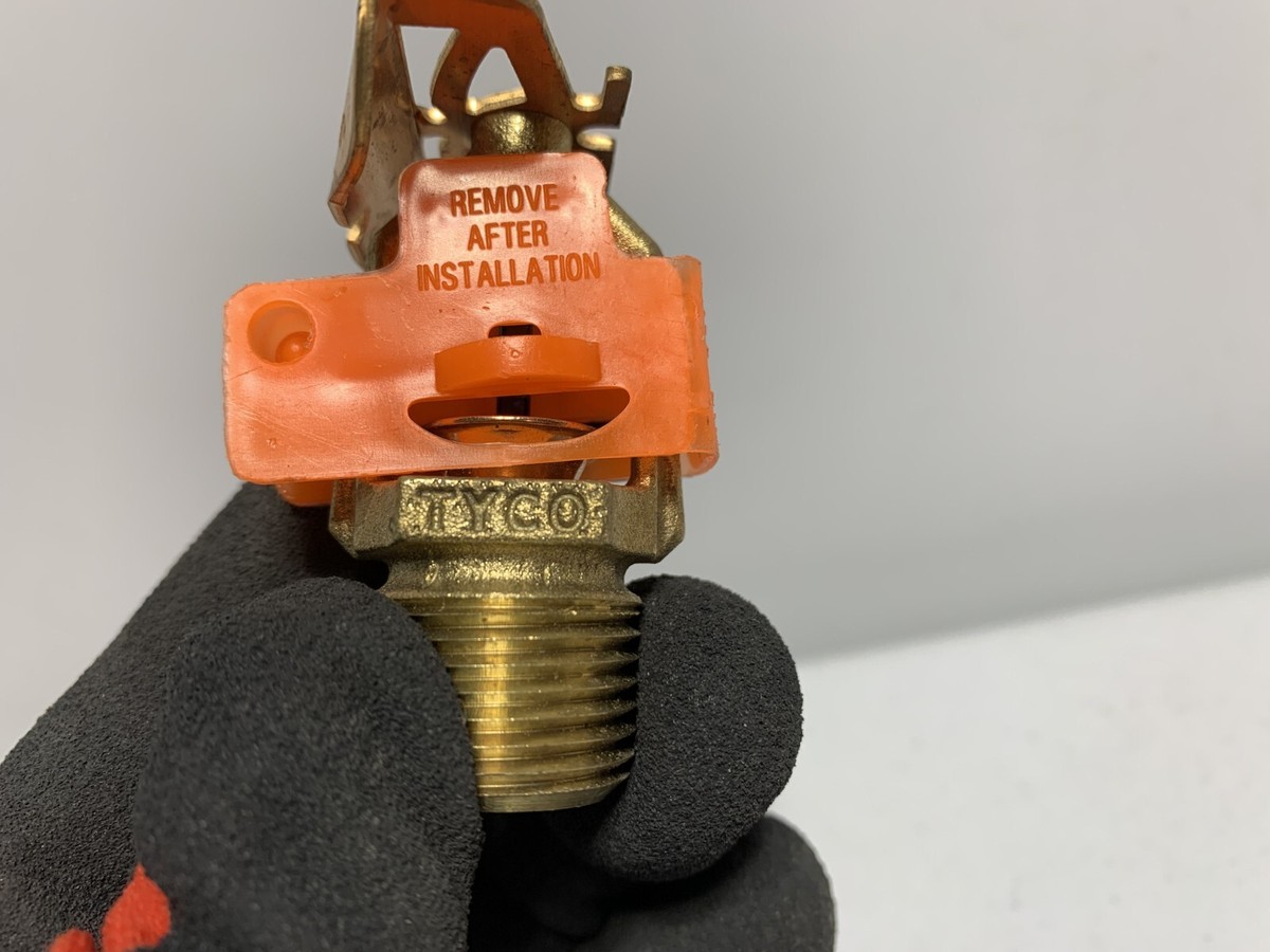 treefire12です。 Sidewall Sprinkler Head | TY3351 Tyco™ | 5.6K | Grey | 155F