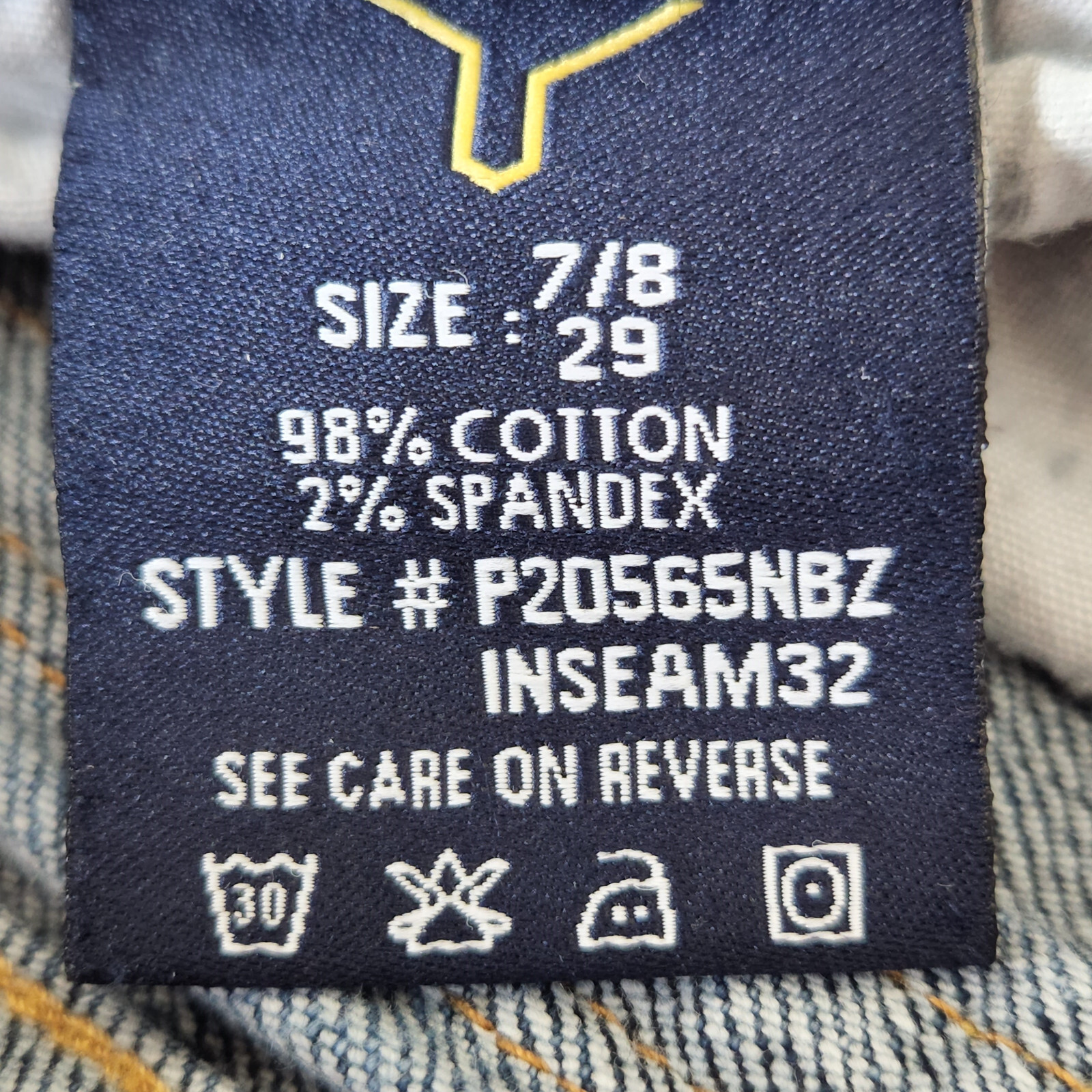 SIZE 29 7/8 Vigoss Studio Jeans Boot Cut, Flap Pocket