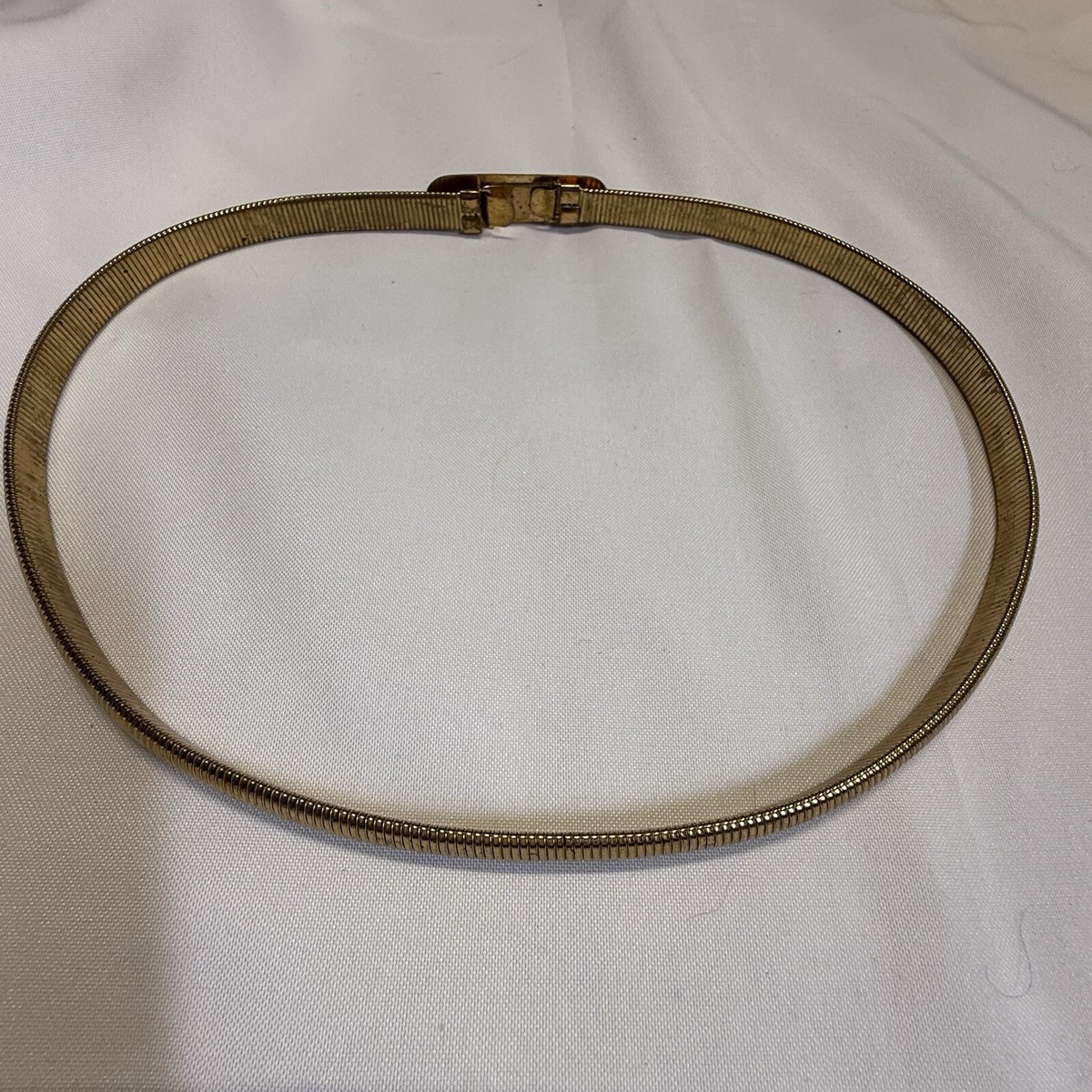 Vintage Gold-Tone Flexible Stretch Snake Chain Skinny Belt Vintage Gold Tone Skinny Stretch Snake Chain Belt 24” - 26  main image 3