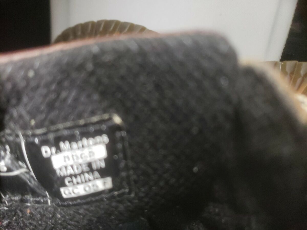Dr. Martens Mens Black Leather Chunky Air Wair Oxford Shoe Dr. Martens Mens Black Leather Chunky Air Wair Oxford Shoe