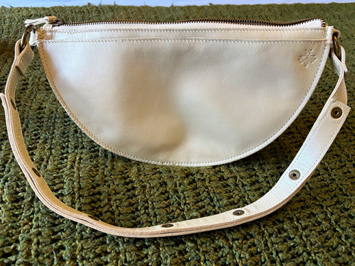 Lyons Leather Co. Pearl biggie with regular Strap